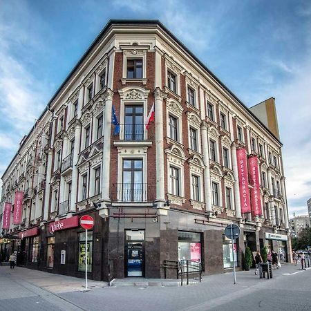 Hotel Centrum Сосновец Екстериор снимка