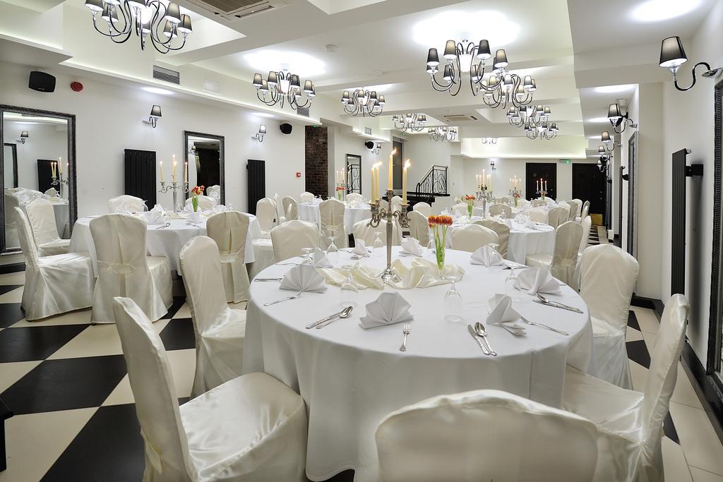 Hotel Centrum Сосновец Екстериор снимка