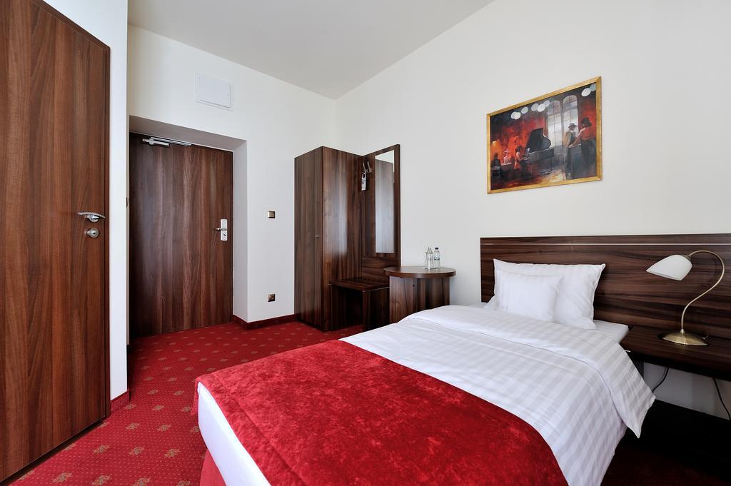 Hotel Centrum Сосновец Стая снимка