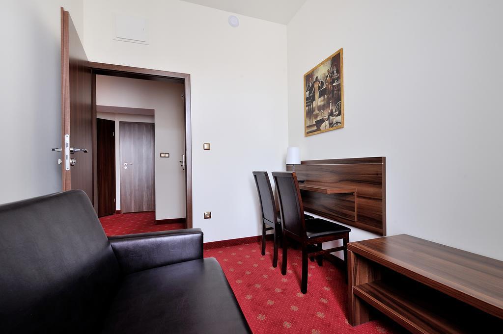 Hotel Centrum Сосновец Стая снимка