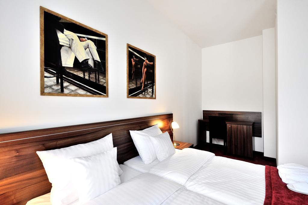 Hotel Centrum Сосновец Стая снимка