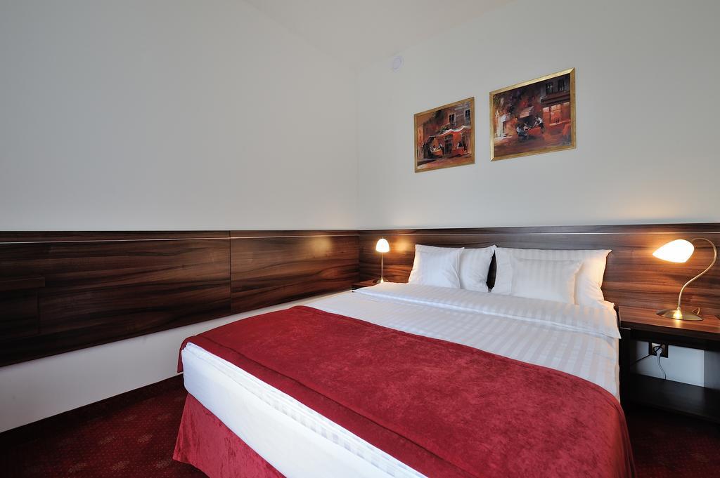 Hotel Centrum Сосновец Стая снимка