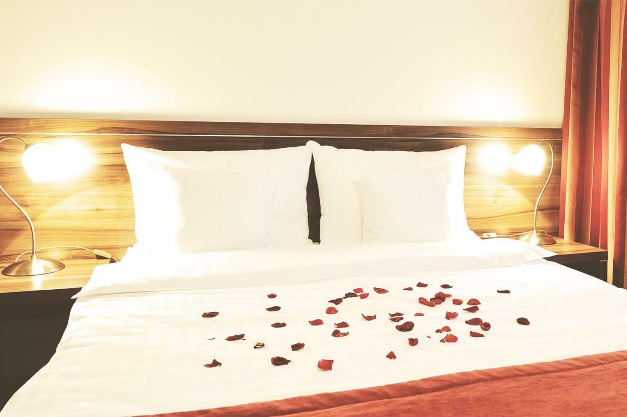 Hotel Centrum Сосновец Екстериор снимка